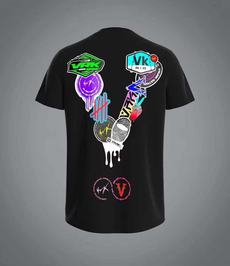 Streetwear Brand Graphic Designer - T-shirt en coton avec motif autocollant