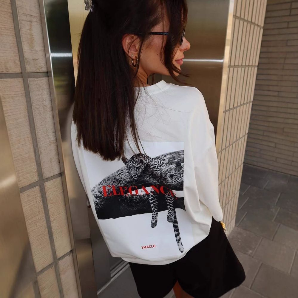 T-shirt blanc minimaliste avec - Streetwear Brand Graphic Designer avis et prix